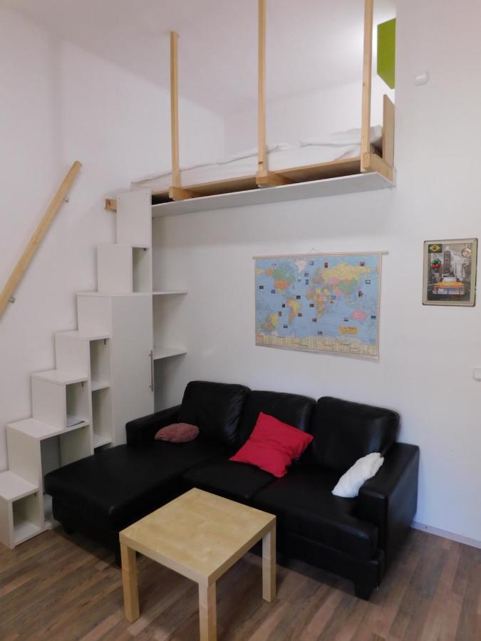Ledek Apartment Lubiana Esterno foto
