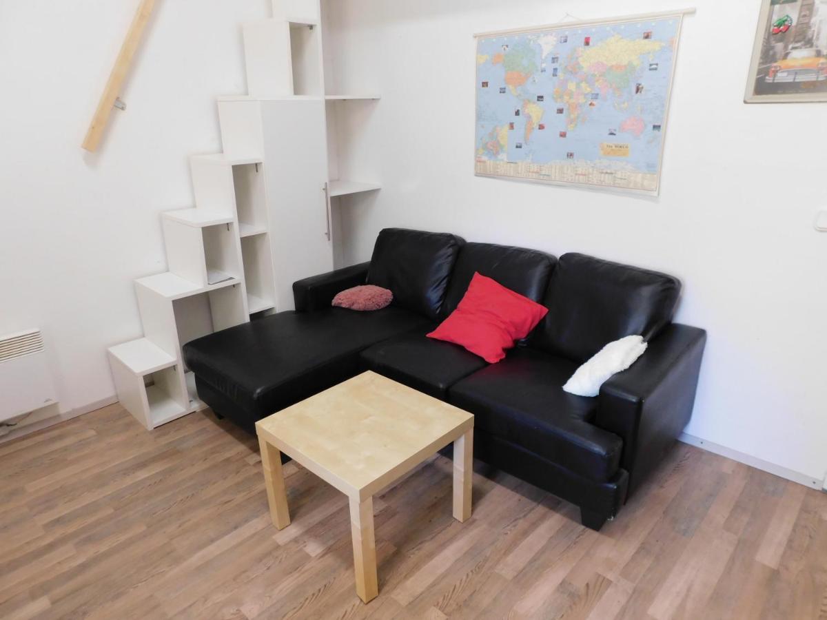 Ledek Apartment Lubiana Esterno foto